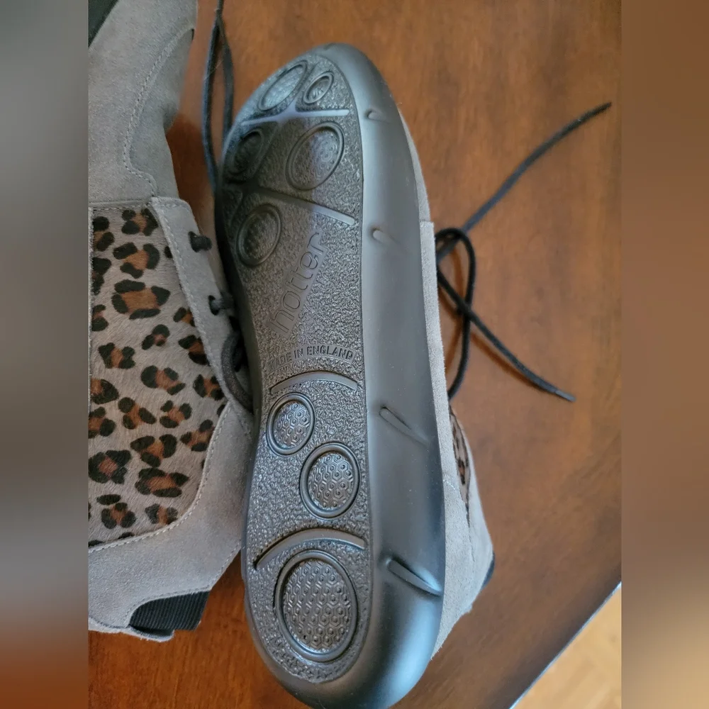 Hotter Raven Leopard Cheetah Print Grey Suede Low Lace Up Ladies Size 8.5 - Picture 6 of 7
